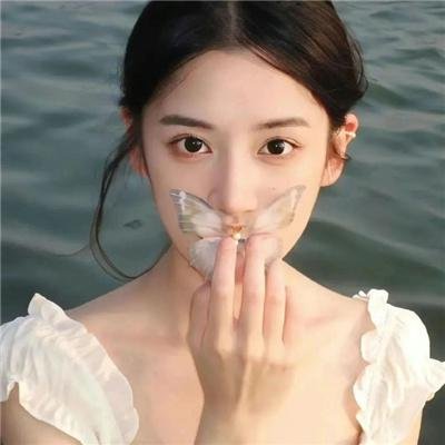 水国春浓